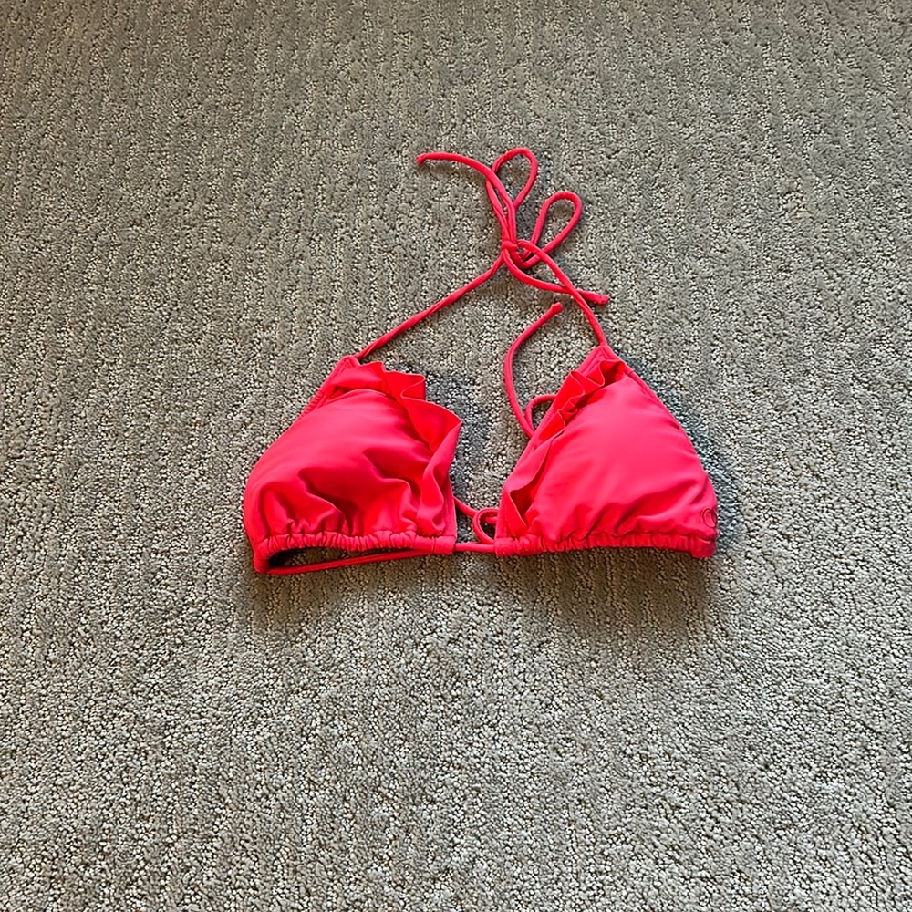Sting bikini top